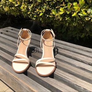 Roselyn Ivory Sandals Size 9